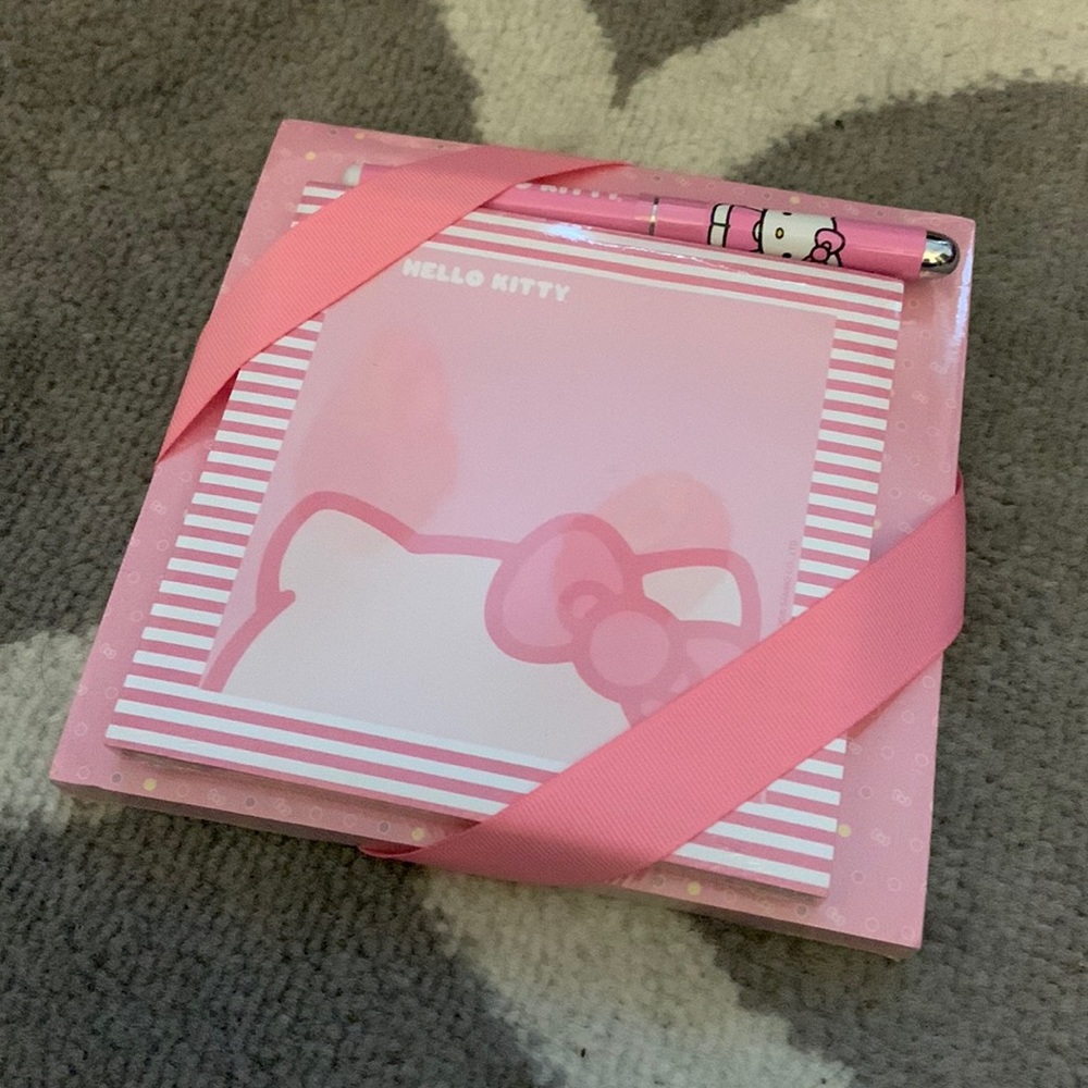 Hello Kitty stationary set